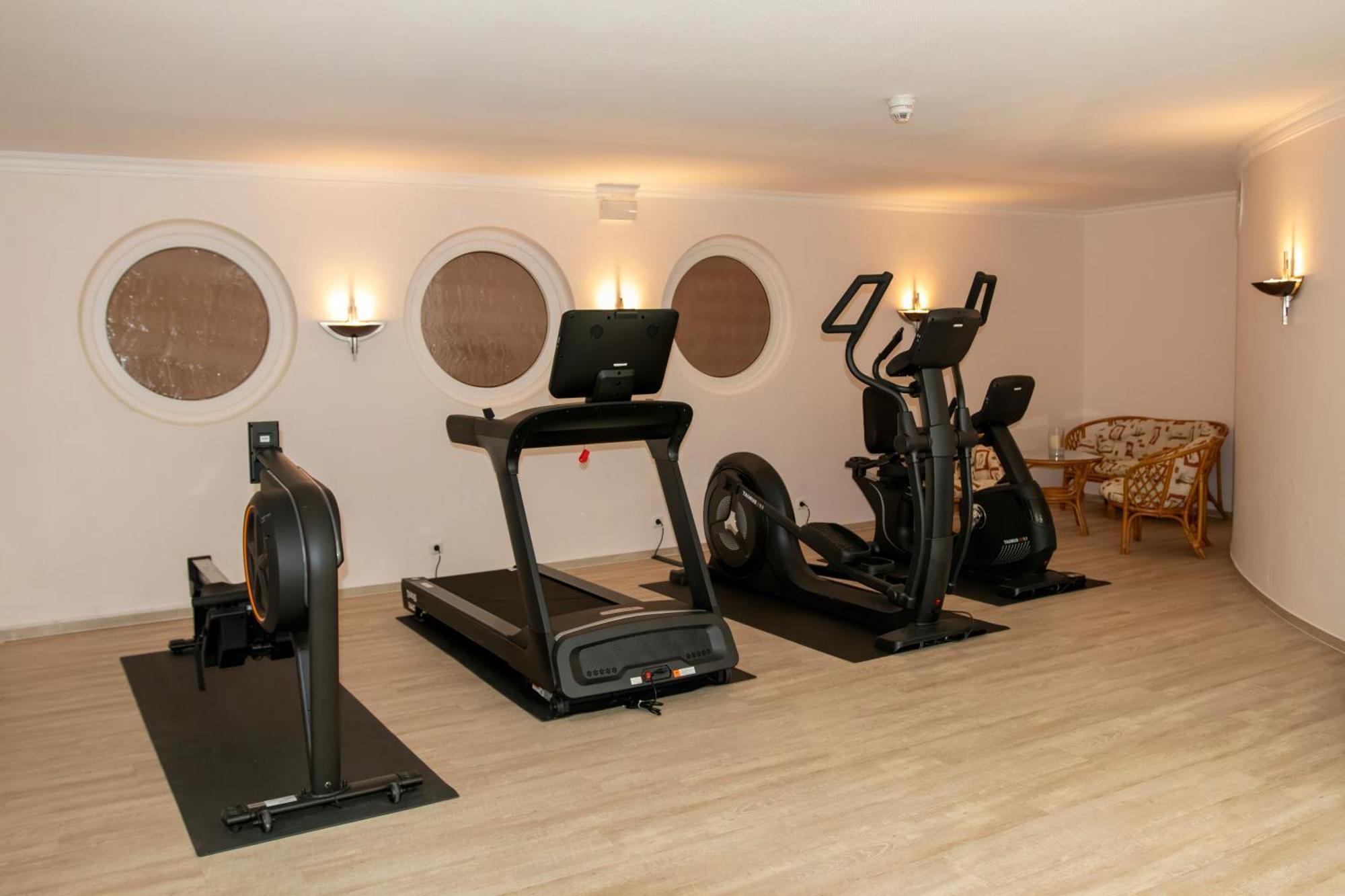 Golf- Und Wellnesshotel Amtsheide Bad Bevensen Bagian luar foto