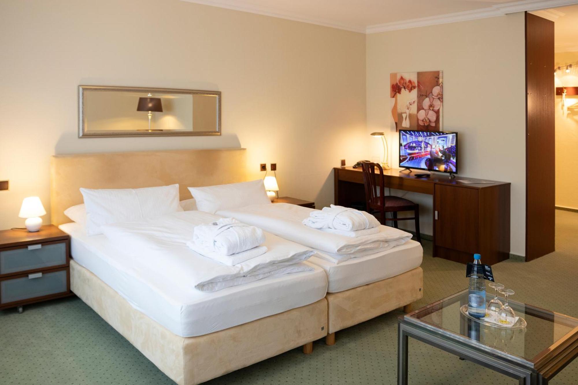 Golf- Und Wellnesshotel Amtsheide Bad Bevensen Bagian luar foto