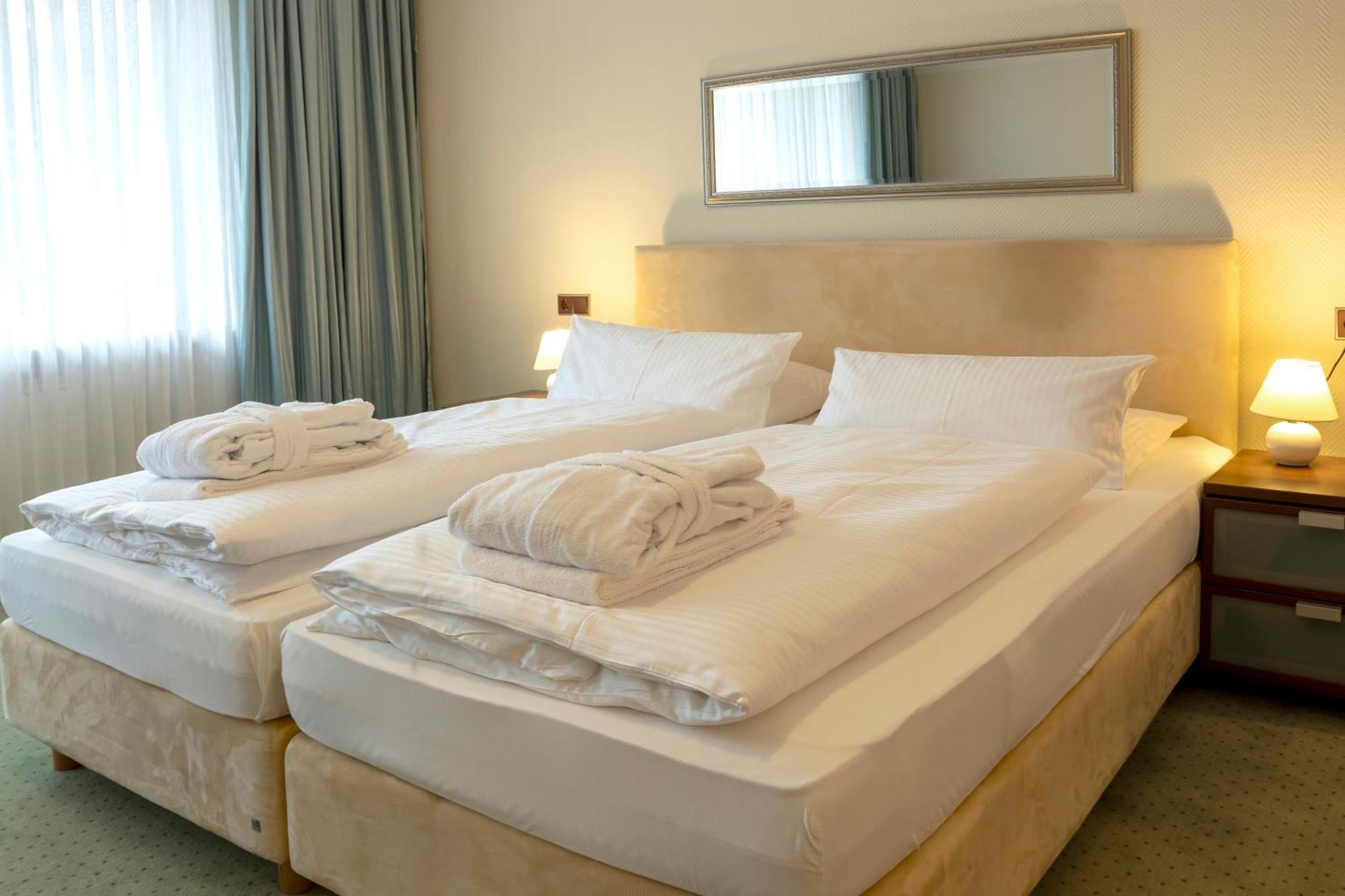 Golf- Und Wellnesshotel Amtsheide Bad Bevensen Bagian luar foto